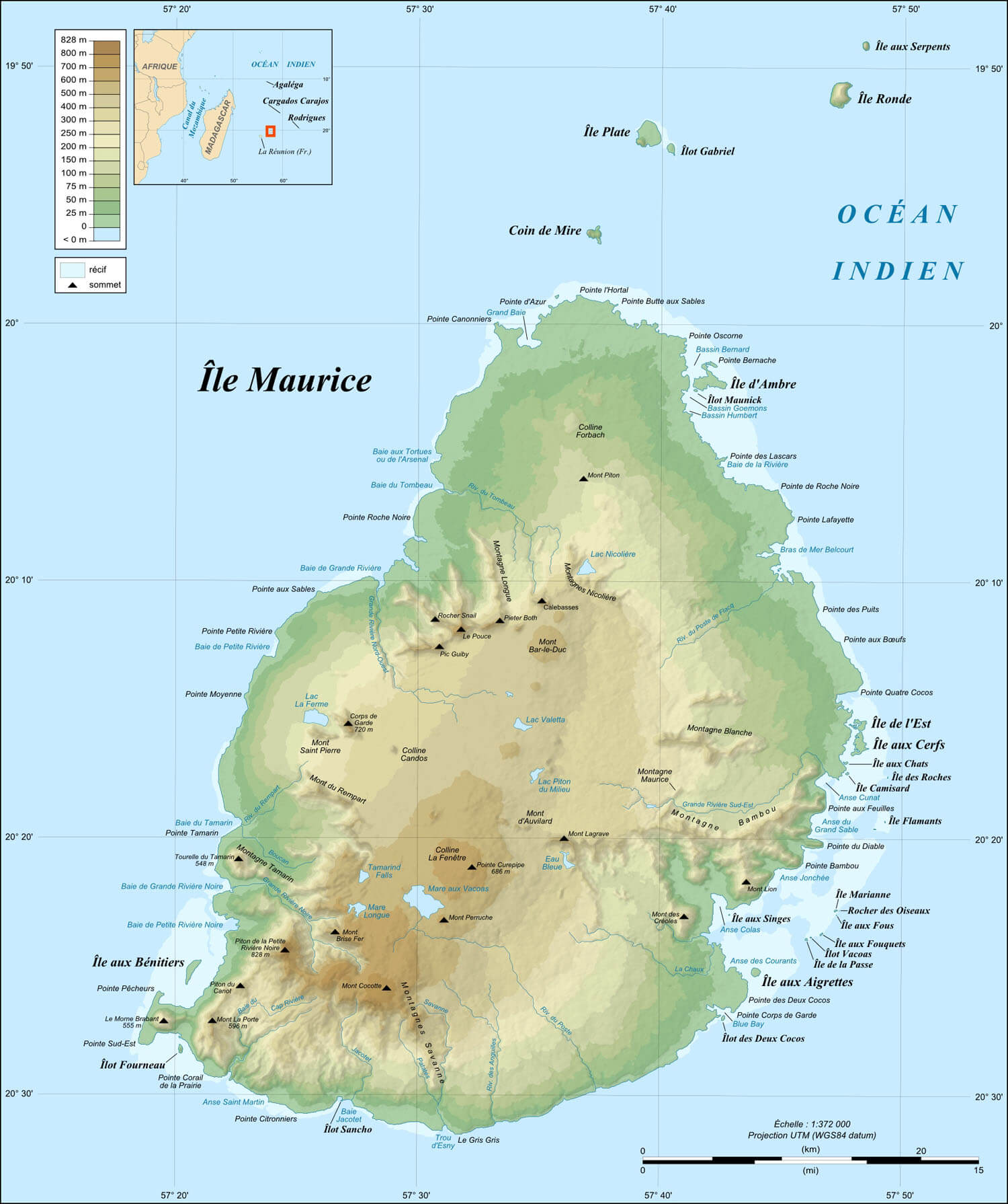Map of Mauritius showing topography, mountains, and surrounding islets.