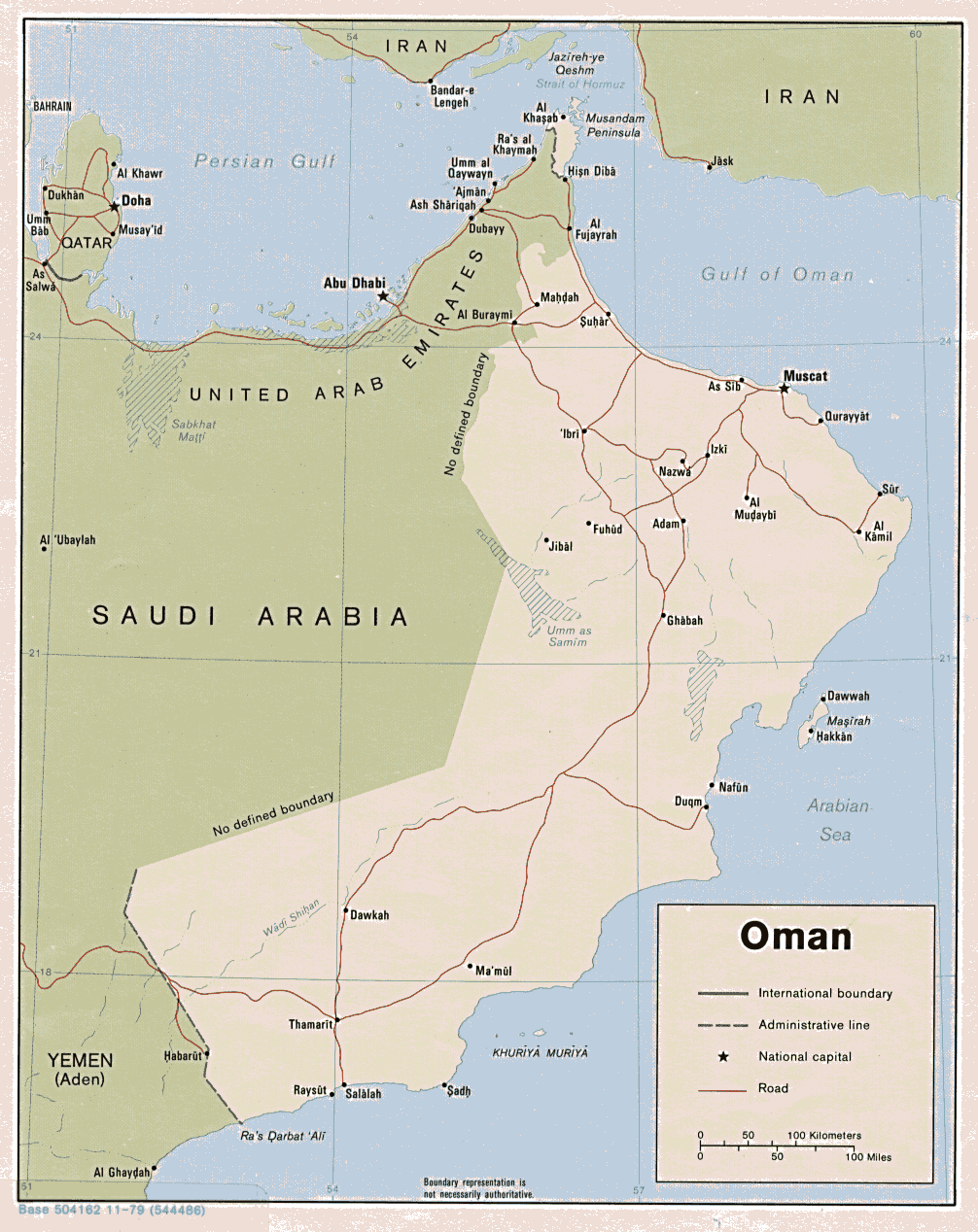 Map of Oman showing cities, roads, and neighboring countries.