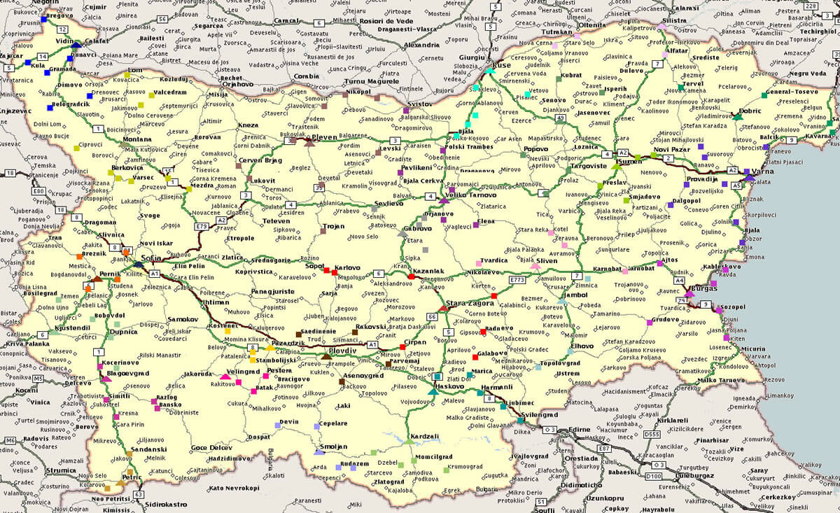 Bulgaria administrative map with main roads