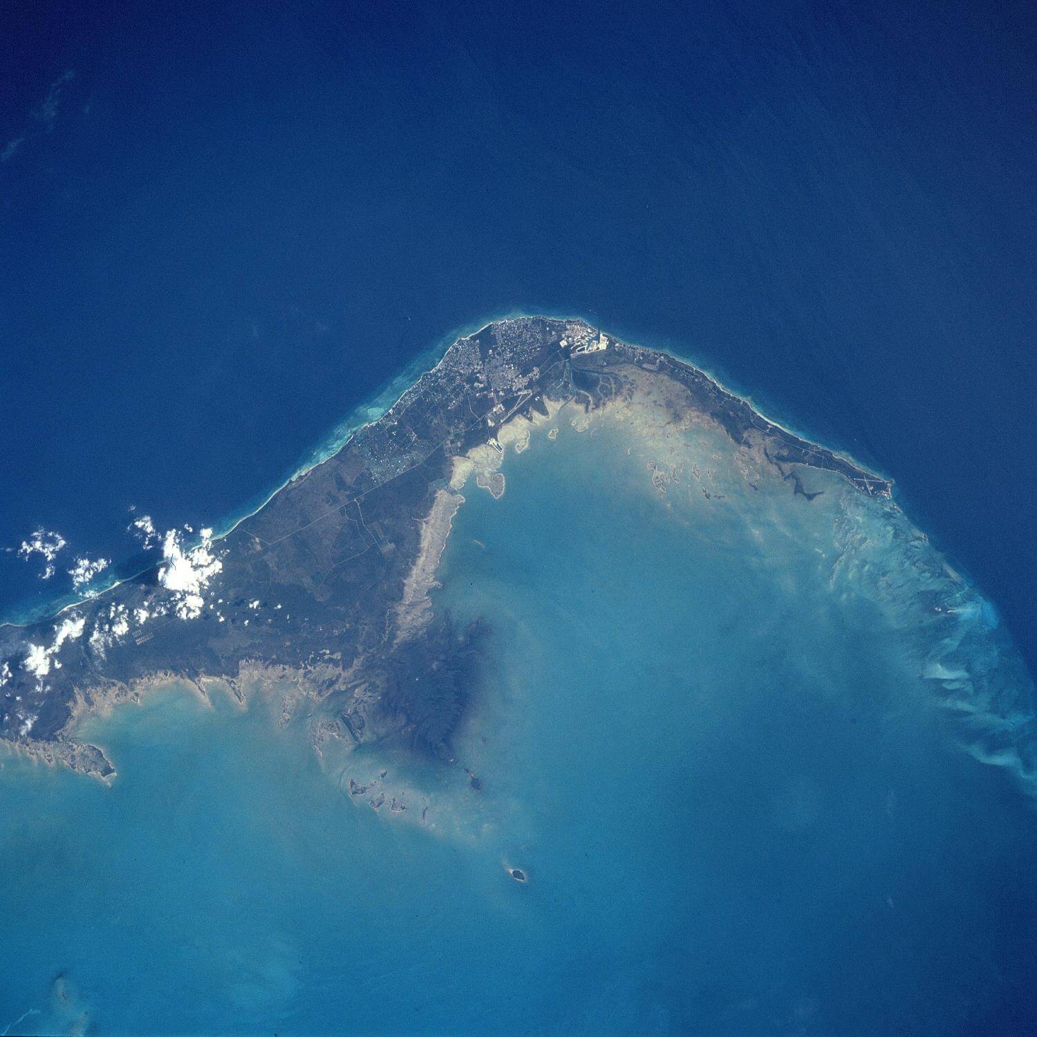 Bahamas satellite map