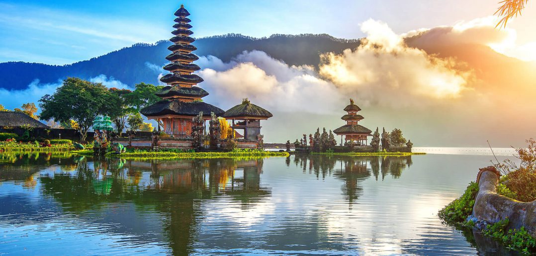 Pura ulun danu bratan temple, Indonesia