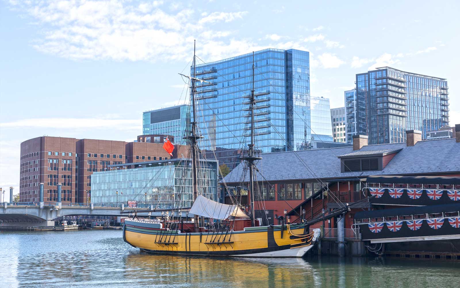 Boston Tea Party Ships & Museum