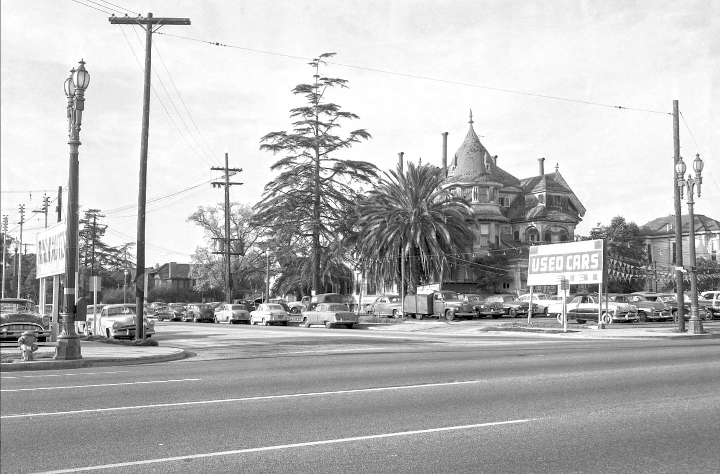Los Angeles History - 32nd and Figueroa Streets-1950's Photo
