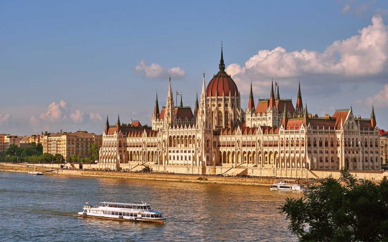 Budapest City Guide - Danube River and Parliament Building