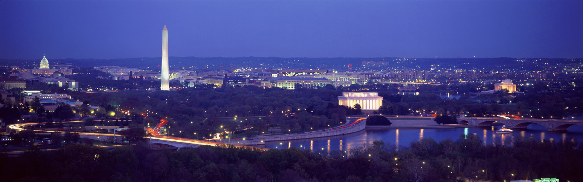 Washington Monument and Lincoln Memorial